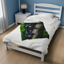 Load image into Gallery viewer, "Bear Necessities" Velveteen Plush Blanket featuring the art of Bruce Strickland
