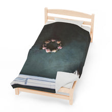 Load image into Gallery viewer, "Lazy Summer Day" Velveteen Plush Blanket featuring the art of Bruce Strickland